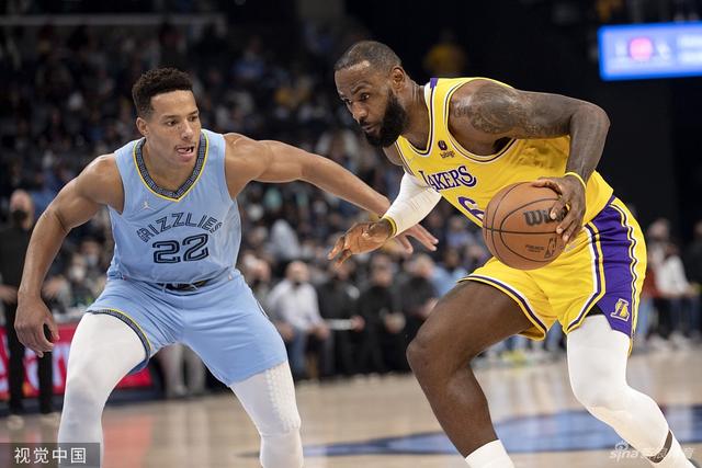 NBA季前赛中的五个新动态：哈利伯顿回归与锡安的三分尝试